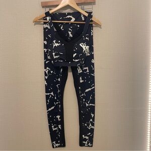 Shein sports bra and leggings set. Size: medium